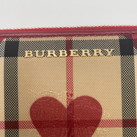 BURBERRY Haymarket Check Heart Print Zip Around Wallet - Picture 3 of 14